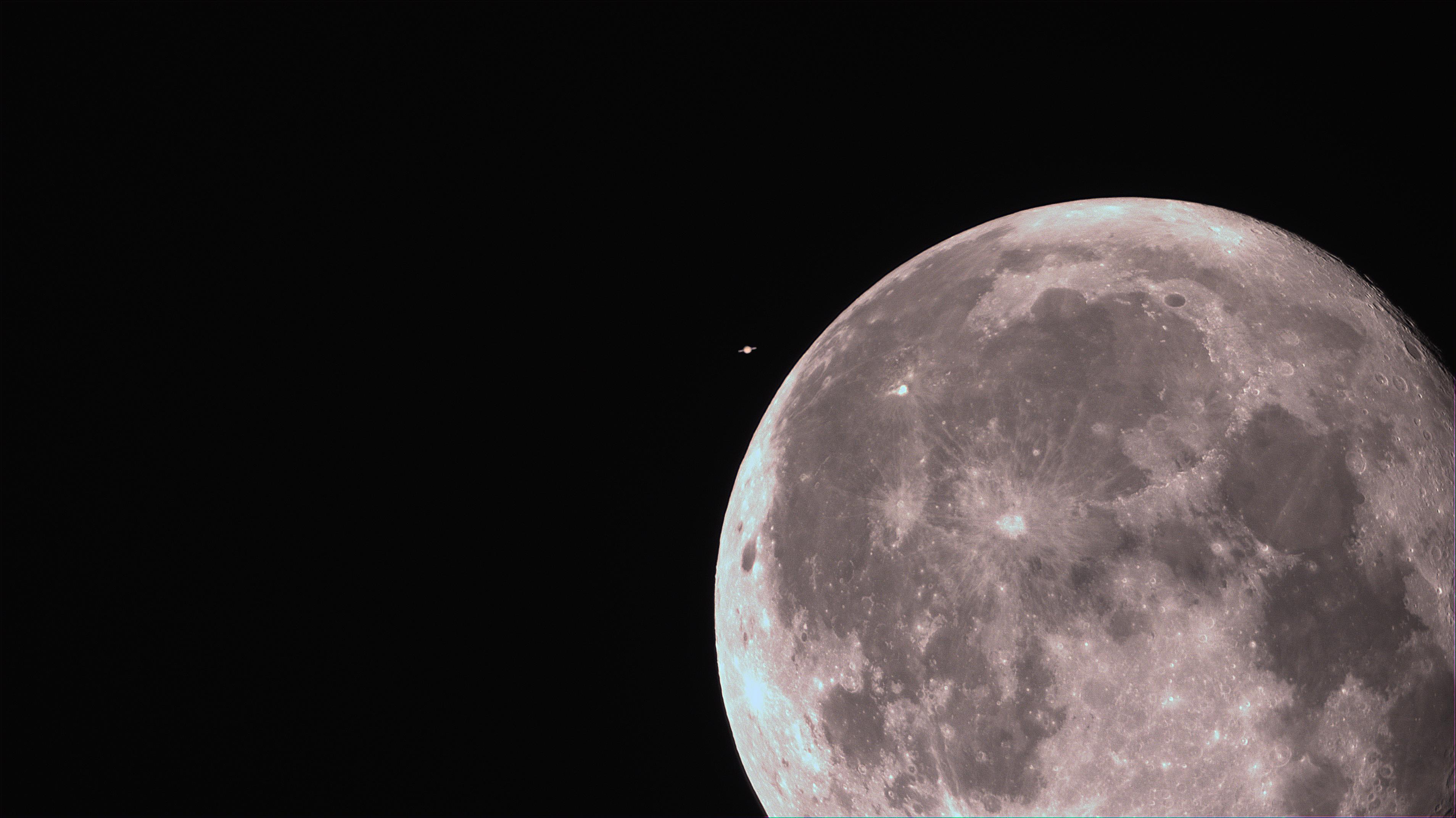 Conjuction of Saturn and Moon